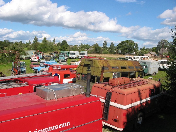 J?rva-Jaani Vanaautode Varjupaik